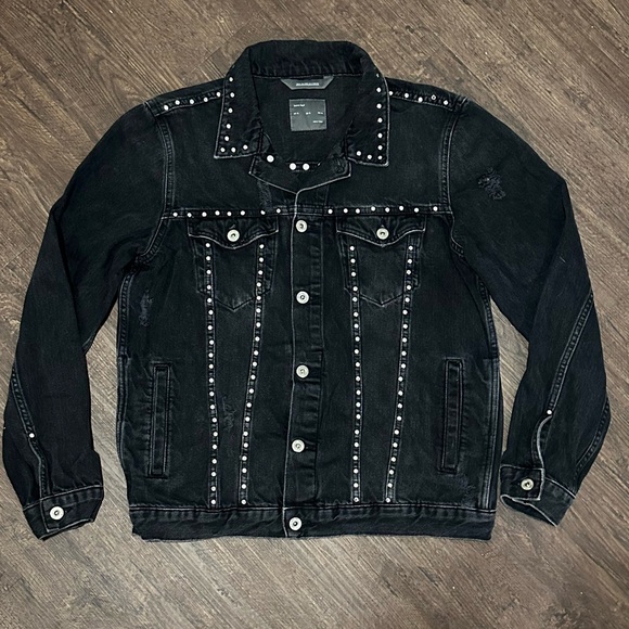 Zara Jackets & Blazers - Zara Studded Denim Jacket